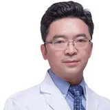 王旭明 副院长 · 鼻整形与鼻修复 形象照
